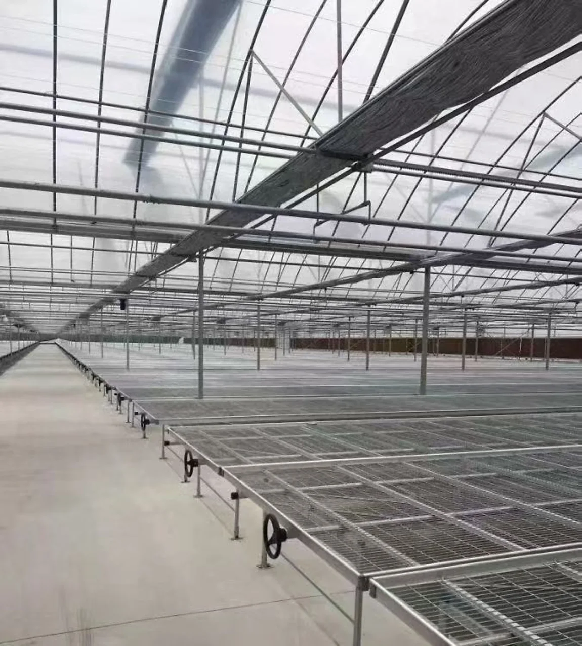 Custom Racks & Benching Greenhouse Bench Types